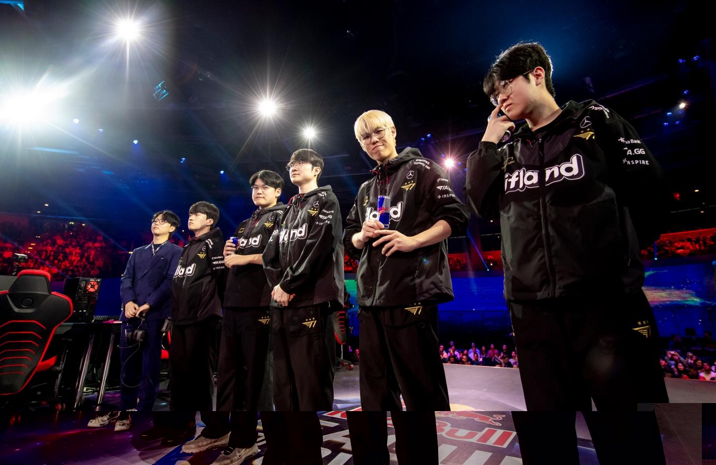 四度英雄联盟年度总冠军T1 亮相奥地利Red Bull League of Its Own