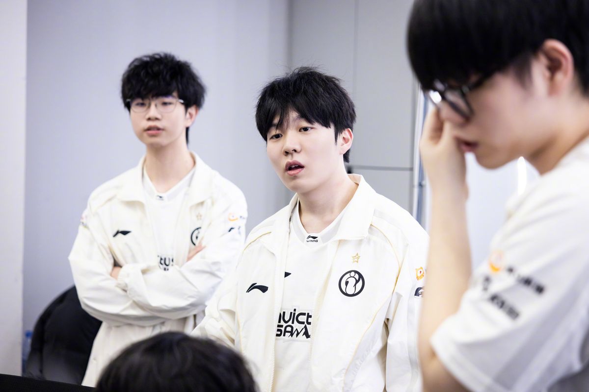 LPL四大顶级强队锁定季后赛门票！IG没TS沦为小组垫底，差距太大